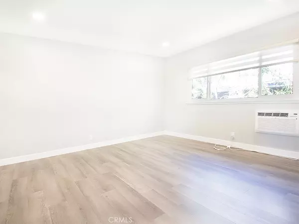 Los Angeles, CA 90068,2027 Vista Del Mar #5