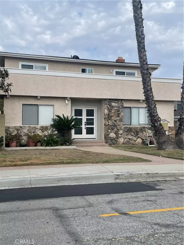 Redondo Beach, CA 90278,2217 Voorhees AVE