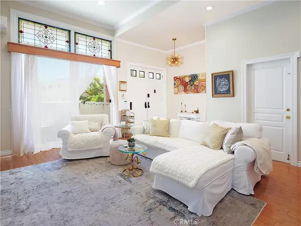 Hermosa Beach, CA 90254,433 2nd ST