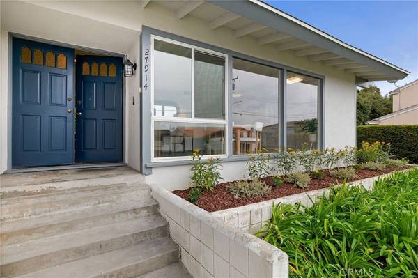 Rancho Palos Verdes, CA 90275,27914 San Nicolas