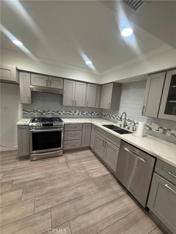 2248 Del Mar #7, Montrose, CA 91020