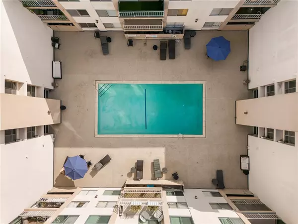 West Hollywood, CA 90069,927 N Kings RD #118