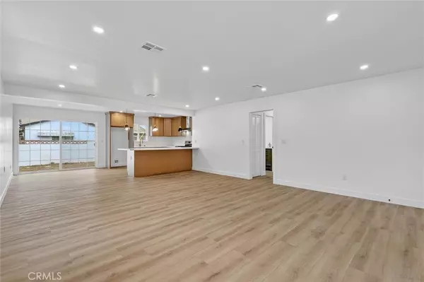 Carson, CA 90746,16214 Mckinley