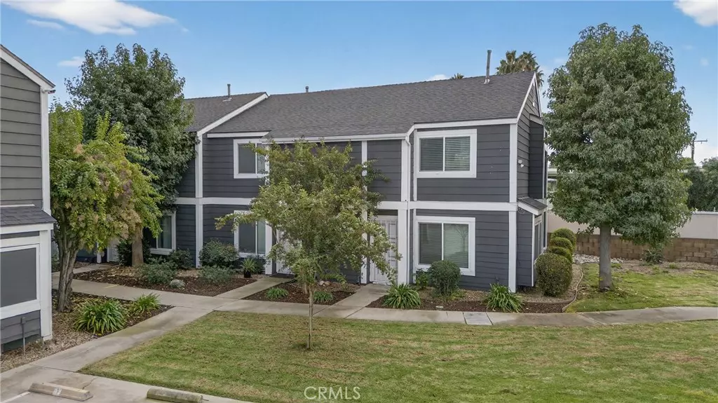 Azusa, CA 91702,824 N Pasadena