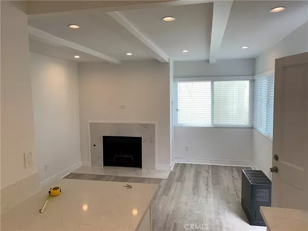 Manhattan Beach, CA 90266,122 El Porto