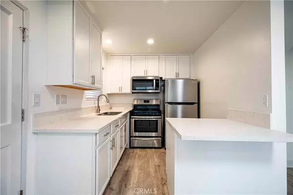 Manhattan Beach, CA 90266,122 El Porto