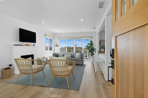 Redondo Beach, CA 90277,609 S Gertruda