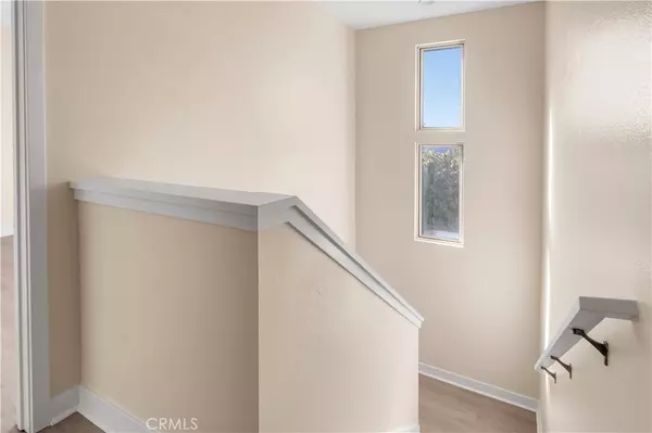 Montebello, CA 90640,1013 Eucalipto PL