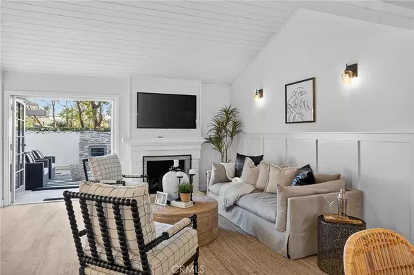 Manhattan Beach, CA 90266,18 Malaga Place East E