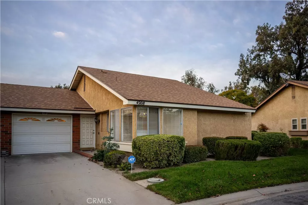 Camarillo, CA 93012,4208 Village 4