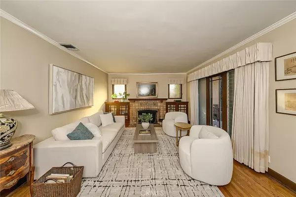 1042 E Tujunga, Burbank, CA 91501