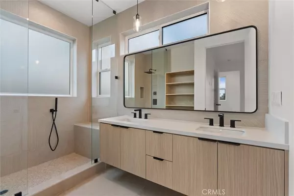 North Hollywood, CA 91606,11410 W Calvert ST