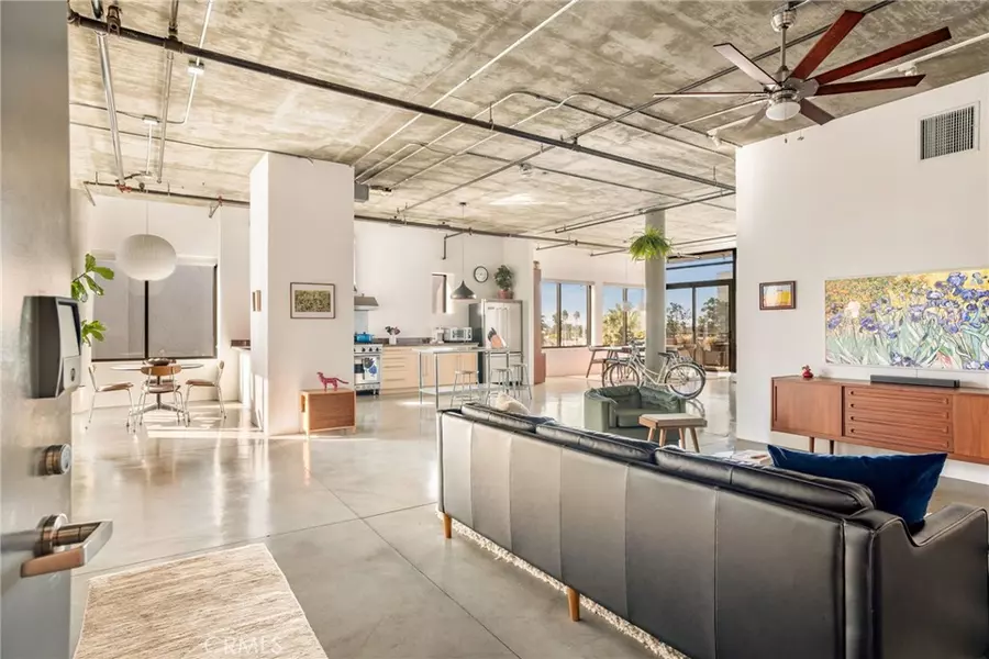 835 Locust AVE #519, Long Beach, CA 90813