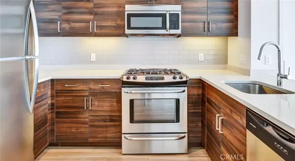 San Francisco, CA 94102,100 Van Ness AVE #2315