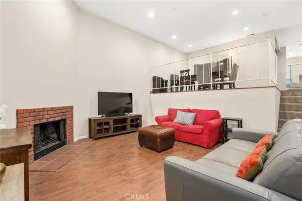 Redondo Beach, CA 90278,2304 Mathews AVE #2