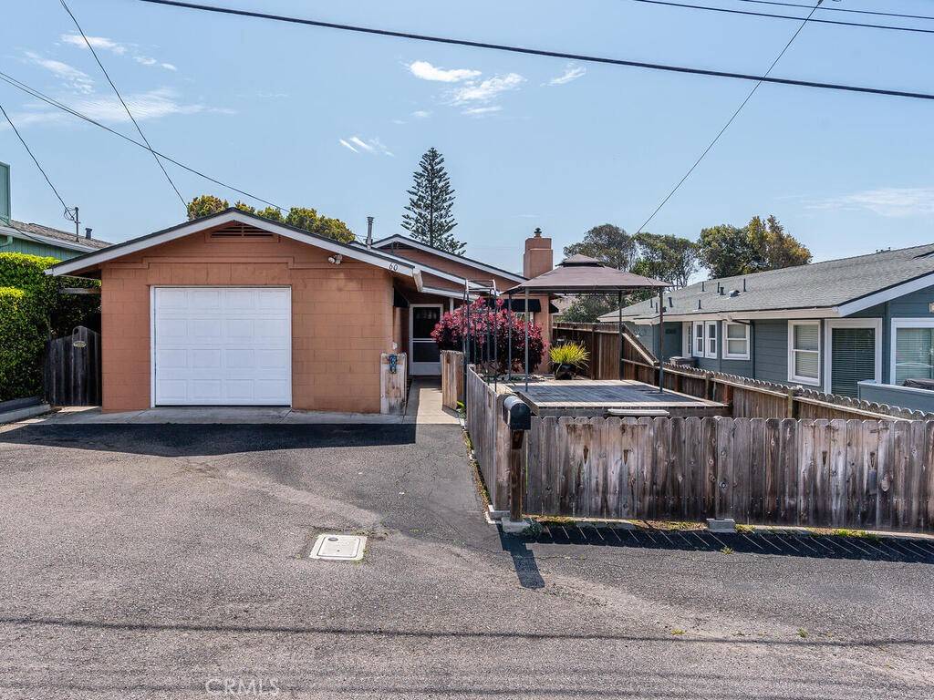 60 10th ST, Cayucos, CA 93430