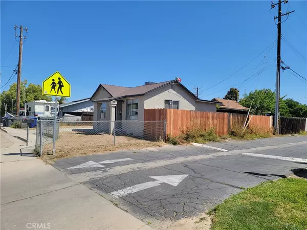 Parlier, CA 93648,120 H ST
