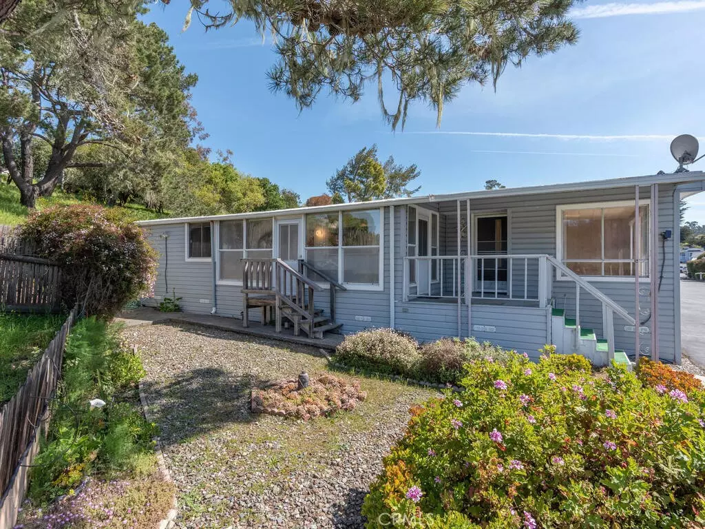 Cambria, CA 93428,1226 Main Street #17