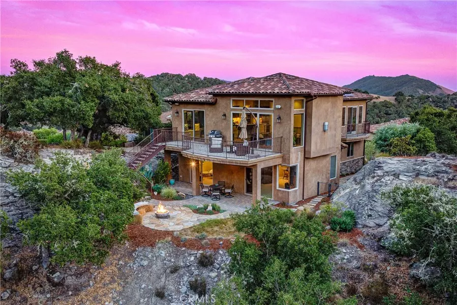 2940 Club Moss LN, Avila Beach, CA 93424