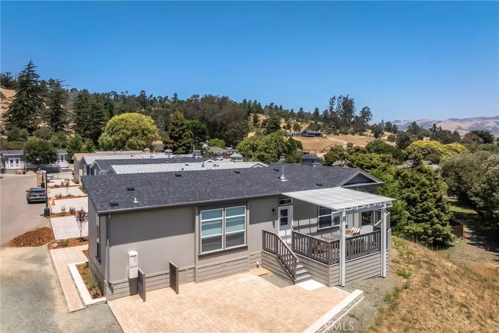 Cambria, CA 93428,1460 Main #114