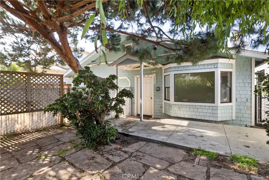 37 17th ST, Cayucos, CA 93430
