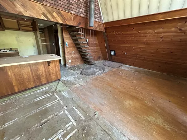 Coarsegold, CA 93614,31886 Apache RD