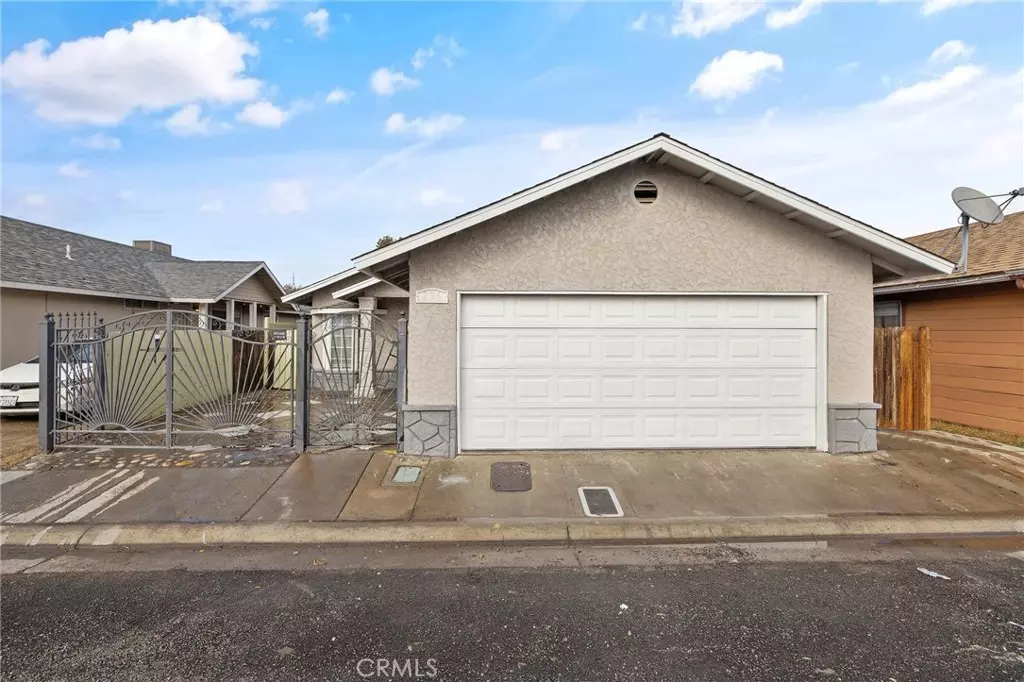 Porterville, CA 93257,296 Tule CT