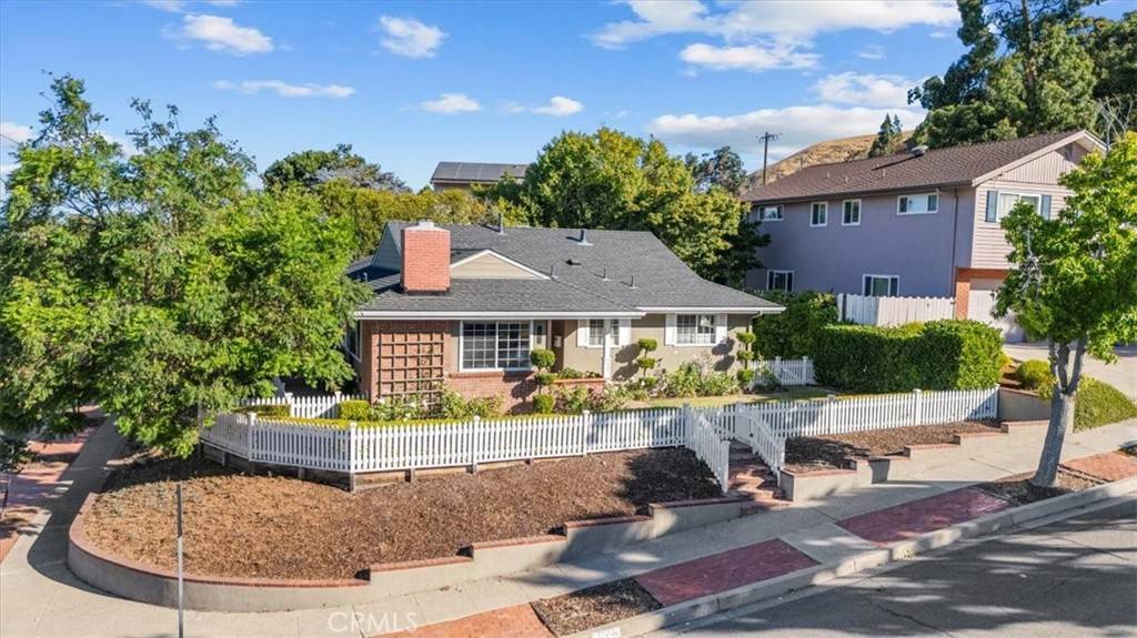 San Luis Obispo, CA 93401,1702 Viewmont ST