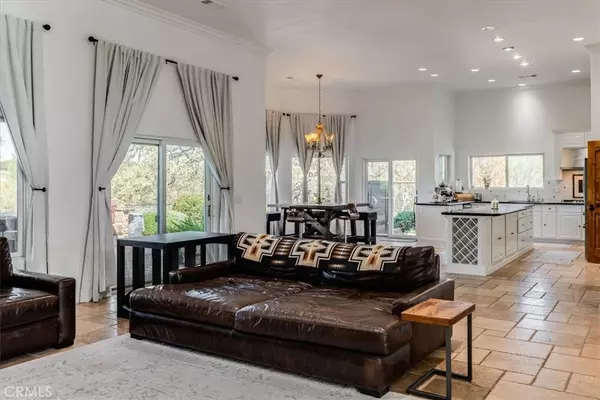 Atascadero, CA 93422,16390 Norte Road