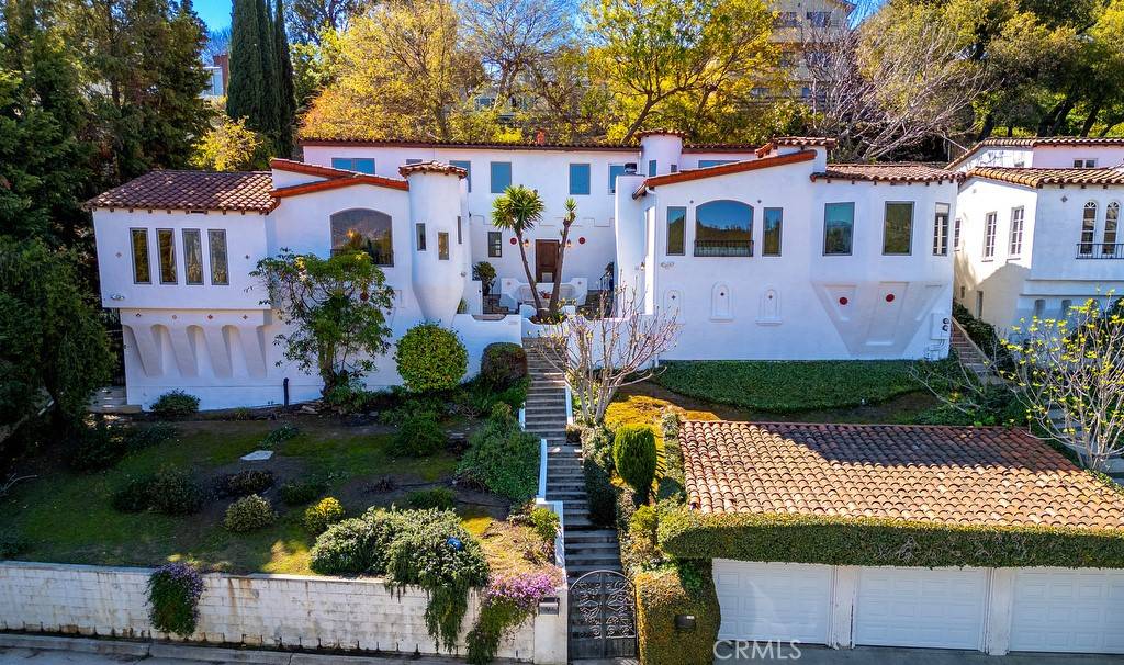 Los Feliz, CA 90027,3700 Arbolada Road
