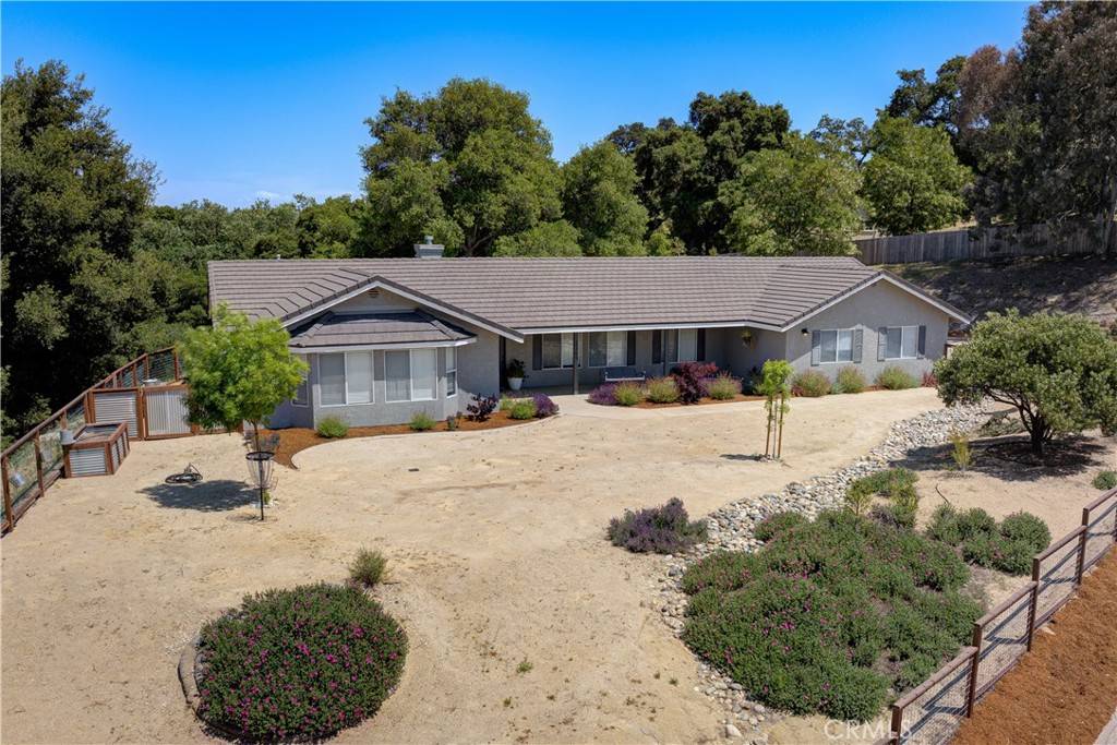 2305 Rio Rita RD, Atascadero, CA 93422