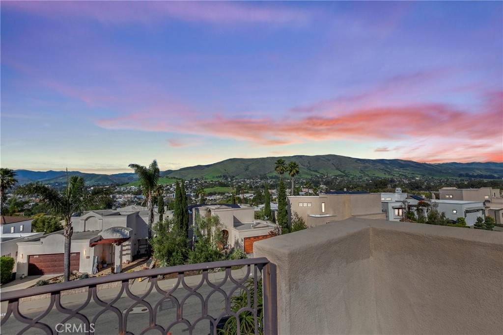 505 Bluerock DR, San Luis Obispo, CA 93401