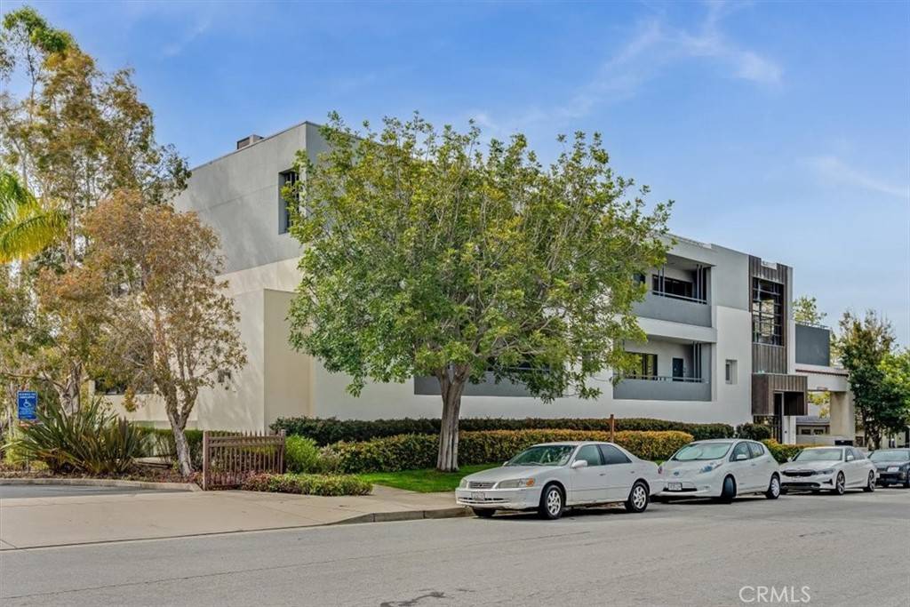 San Luis Obispo, CA 93401,1035 Peach ST #302