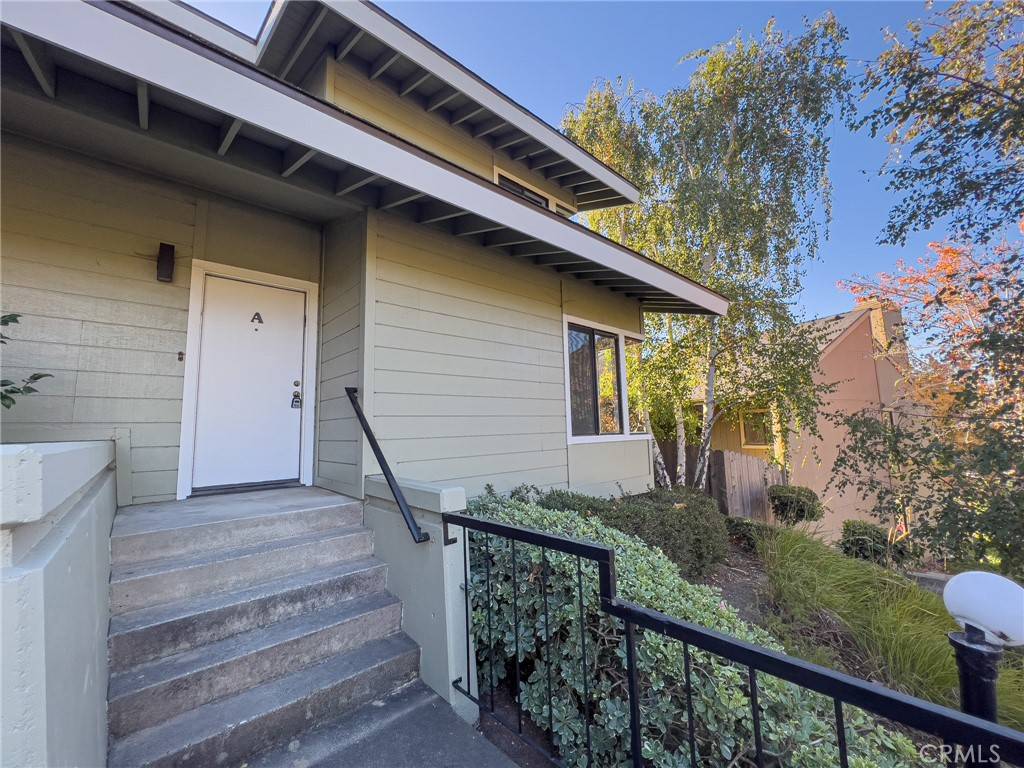San Luis Obispo, CA 93401,881 Peach ST #A
