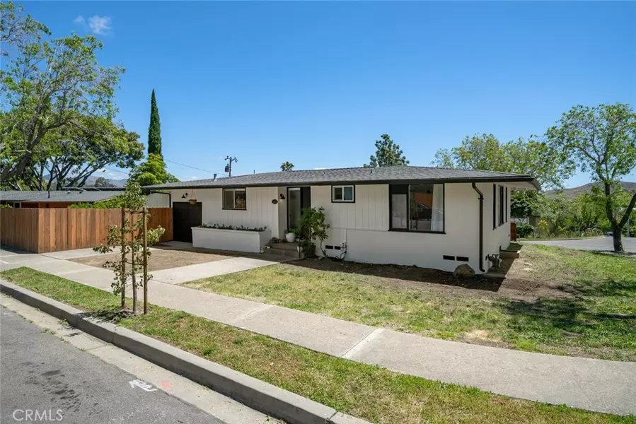 1215 Sylvia CT, San Luis Obispo, CA 93401