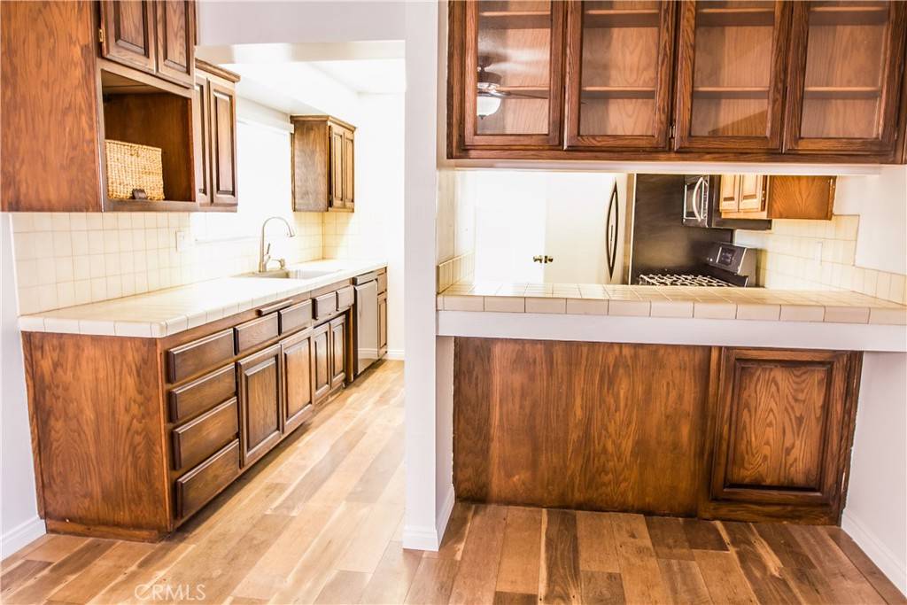 Lompoc, CA 93436,804 East Oak AVE