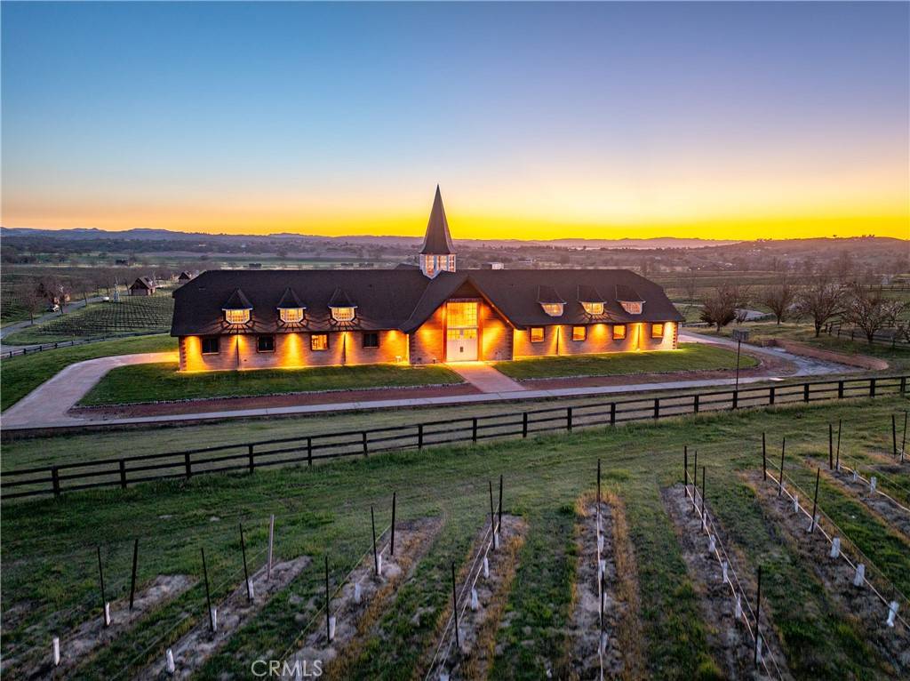 Paso Robles, CA 93446,5010 Gate 4 Rd.