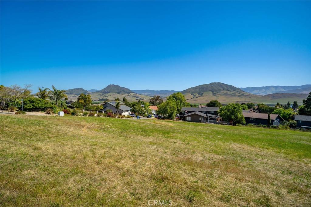 San Luis Obispo, CA 93405,1825 Diablo DR