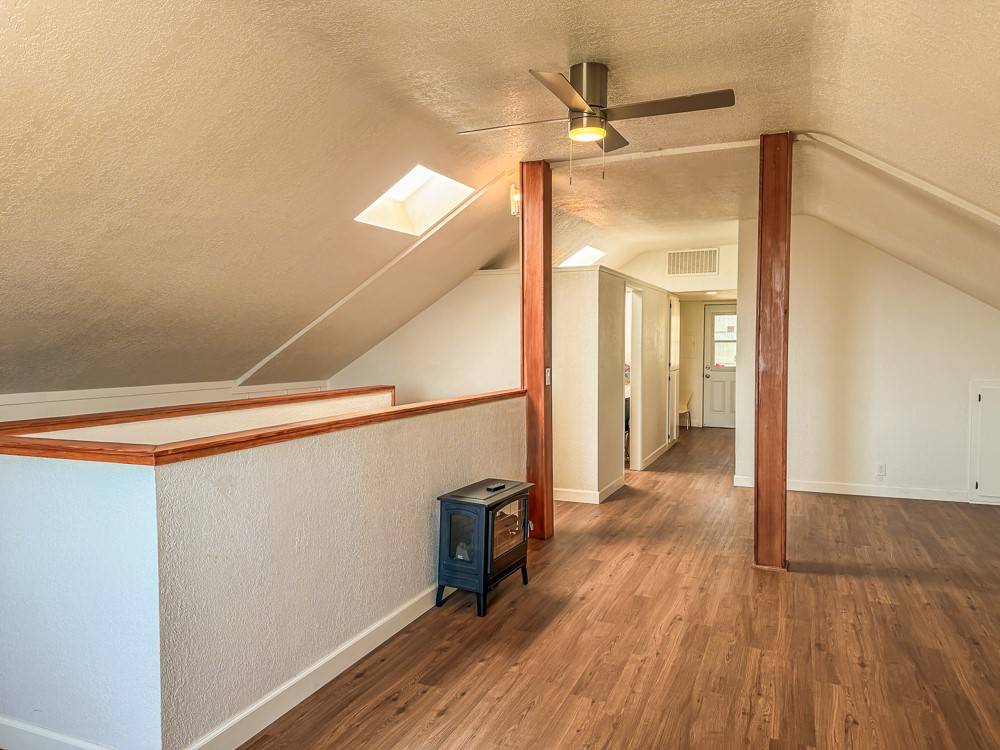 Cayucos, CA 93430,158 A N Ocean Ave
