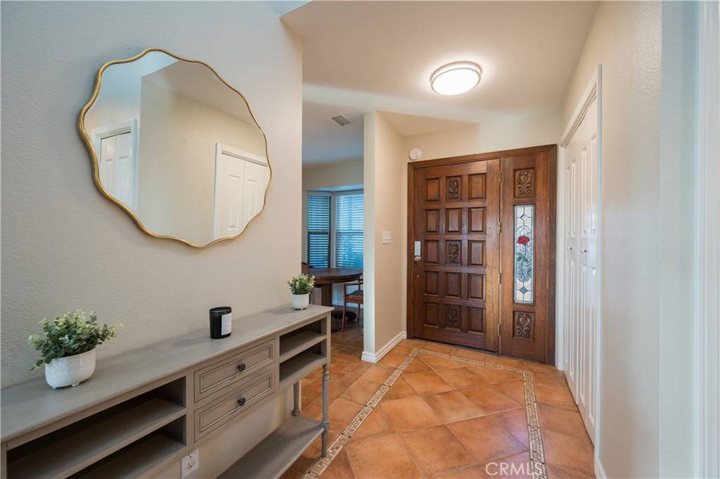 Paso Robles, CA 93446,5175 White Tail Place