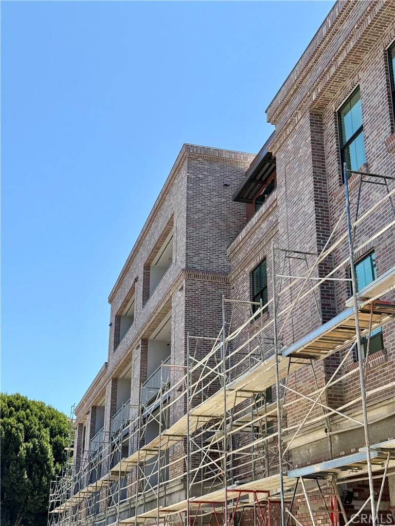 San Luis Obispo, CA 93401,581 Higuera ST #306