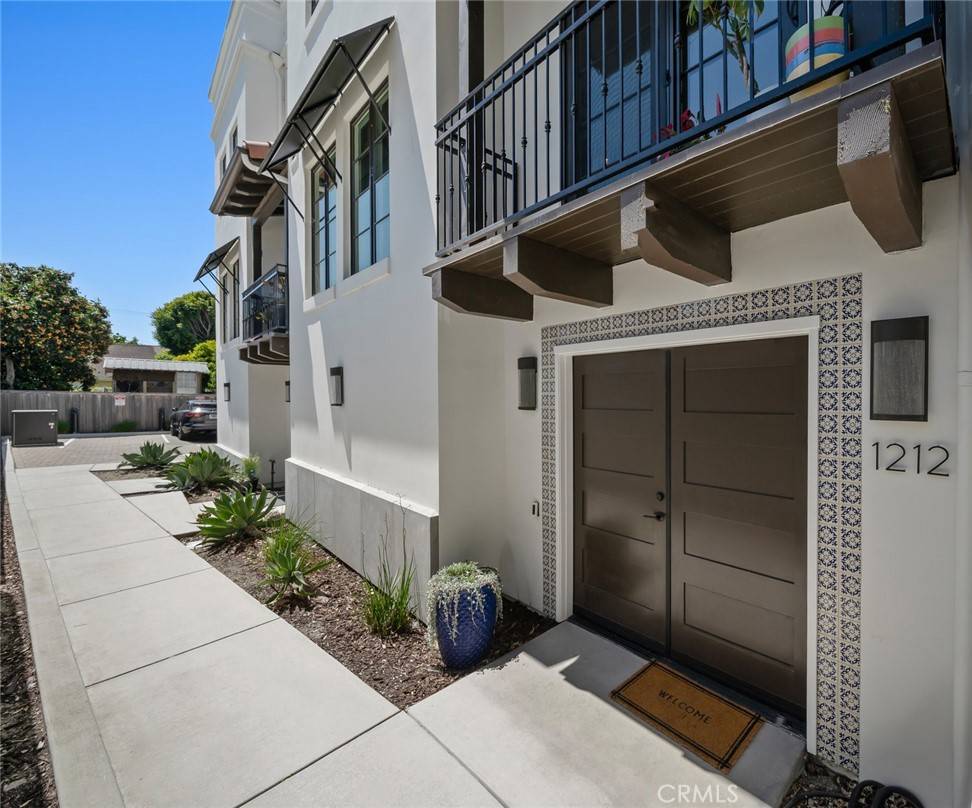 San Luis Obispo, CA 93401,1212 Carmel ST