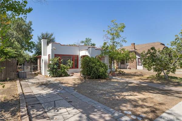 Bakersfield, CA 93305,325 Flower ST