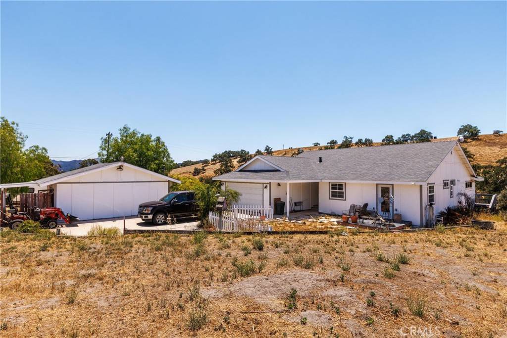 11292 Bobcat LN, Arroyo Grande, CA 93420