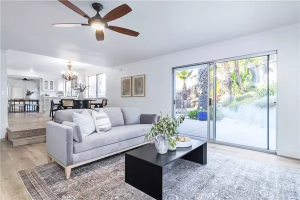 Santa Maria, CA 93455,815 Foxenwood DR