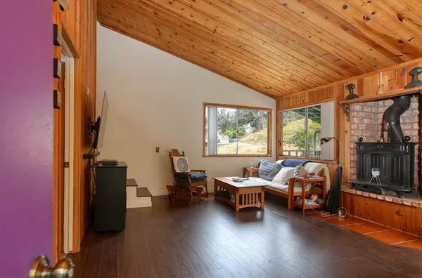 Cambria, CA 93428,910 Sheffield ST