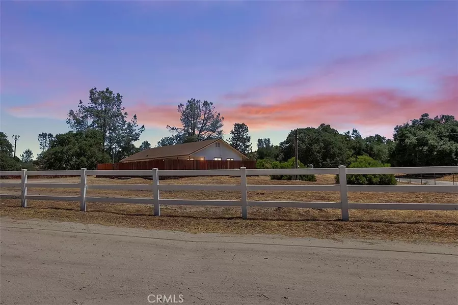 4281 Blue RD, Creston, CA 93432