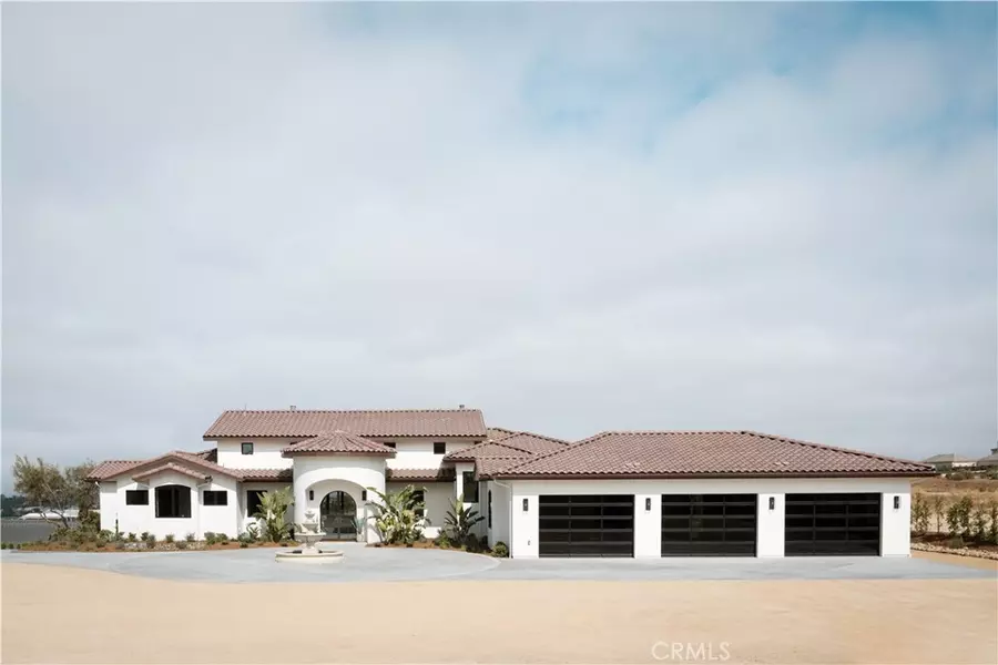 467 Del Sur DR, Arroyo Grande, CA 93420