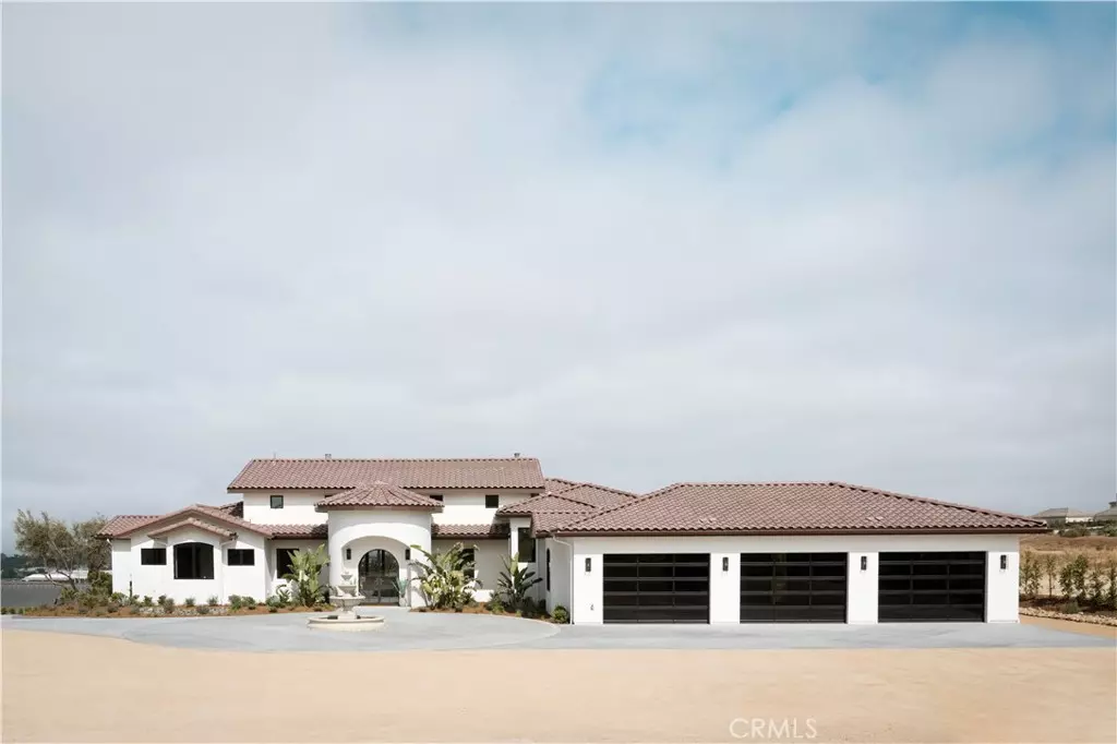 Arroyo Grande, CA 93420,467 Del Sur DR