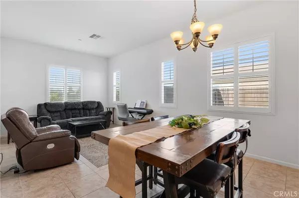 Bakersfield, CA 93314,15730 Carparzo DR